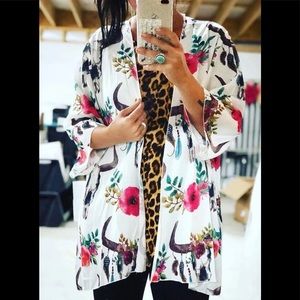 ❌SOLD❌NWOT Kimono